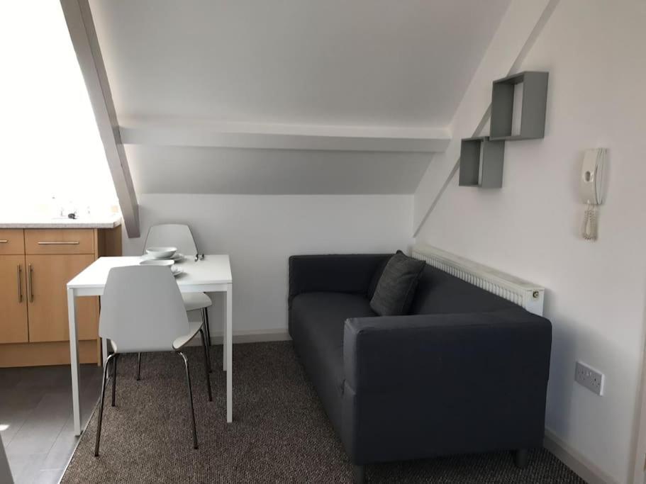 Modern Attic Studio Apartment With Harbour Views بينزانس المظهر الخارجي الصورة
